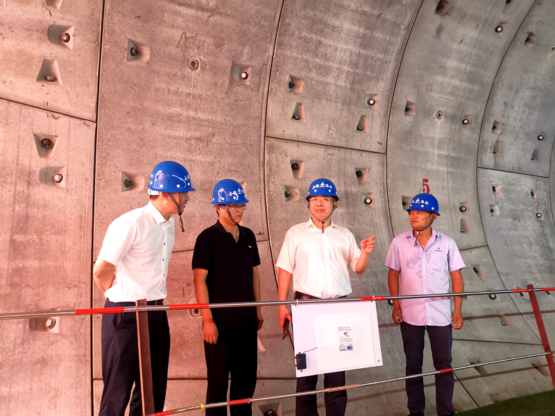 公司黨委書記、董事長錢申春到合肥軌道3號線南延線2標(biāo)項(xiàng)目檢查指導(dǎo)1